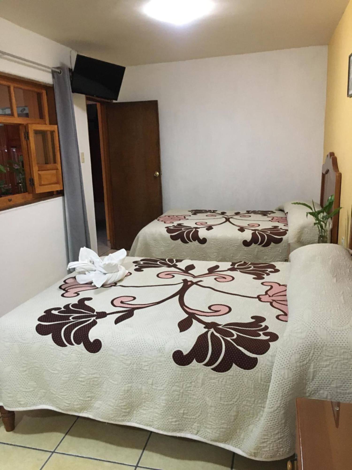 Hotel Posada Camelinas Patzcuaro Luaran gambar
