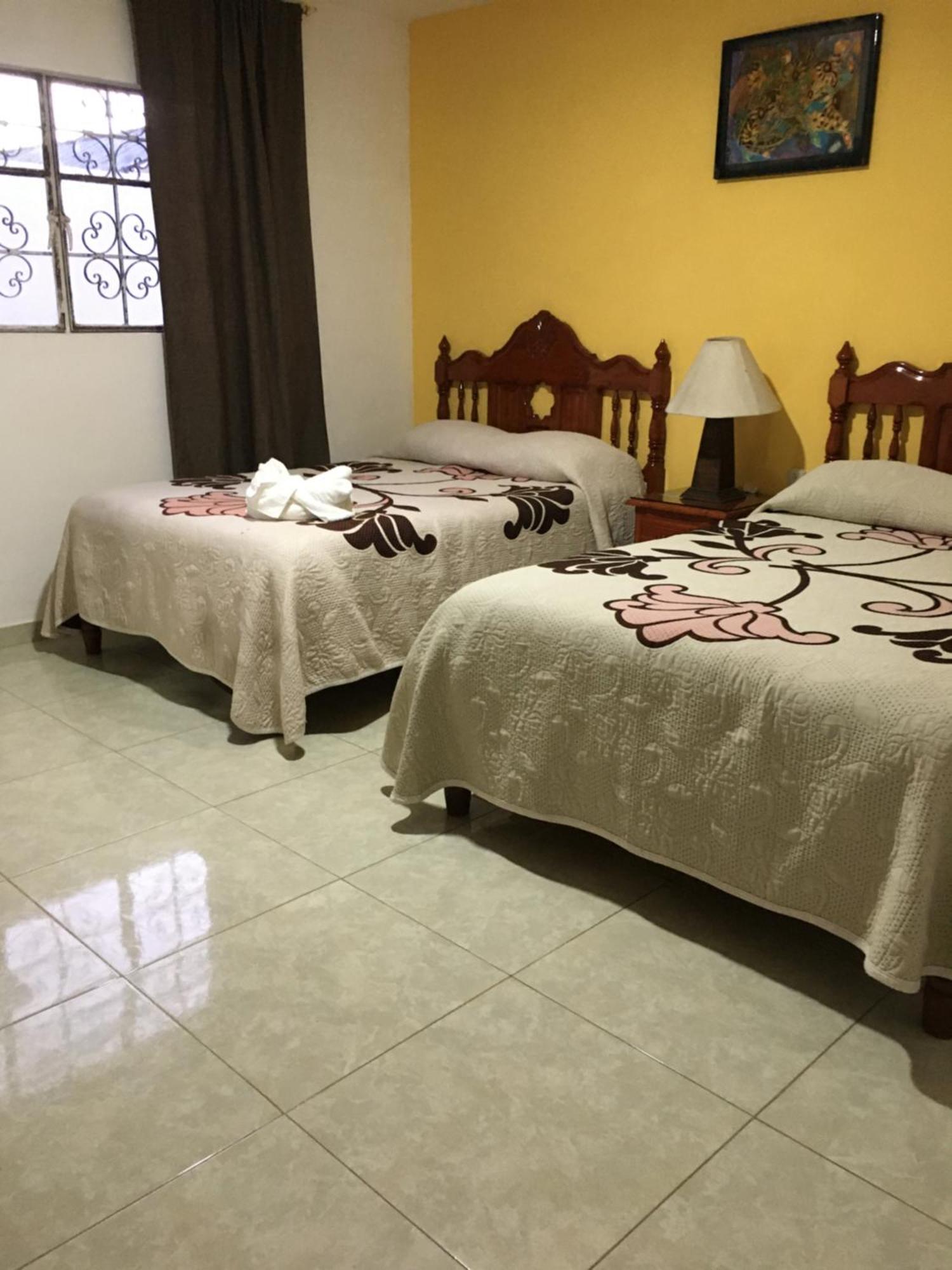 Hotel Posada Camelinas Patzcuaro Luaran gambar