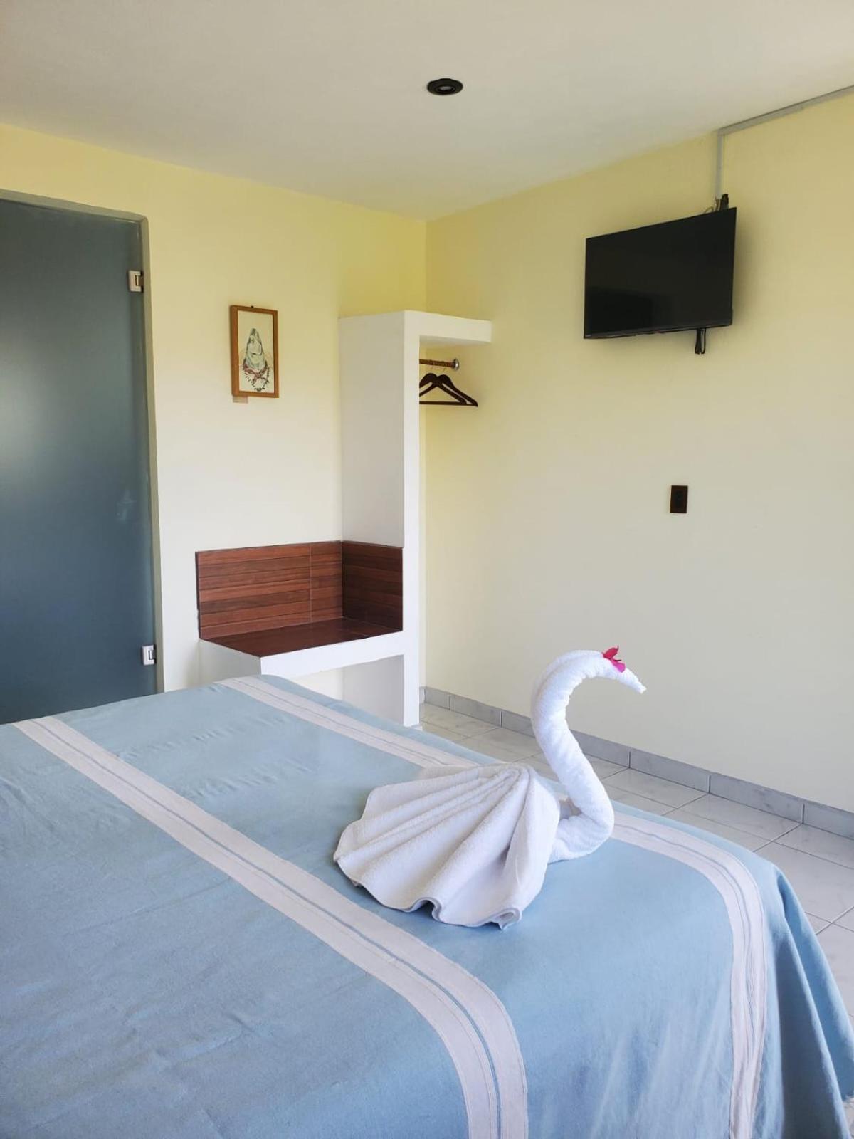 Hotel Posada Camelinas Patzcuaro Luaran gambar