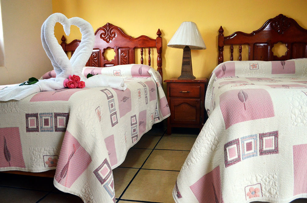 Hotel Posada Camelinas Patzcuaro Luaran gambar
