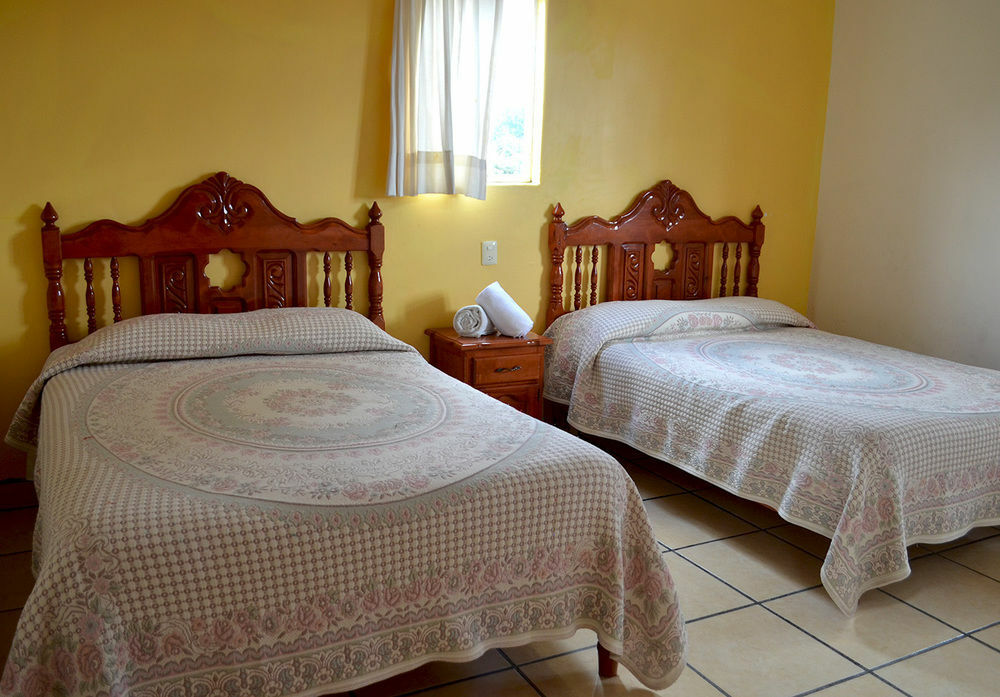 Hotel Posada Camelinas Patzcuaro Luaran gambar